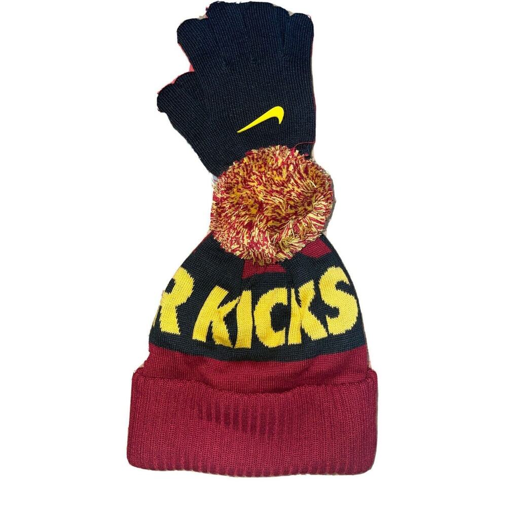 Nike Kids 2 Piece Set Hat & Gloves Just For Kicks Red Crush Ages‎ 4-7 MSRP $28